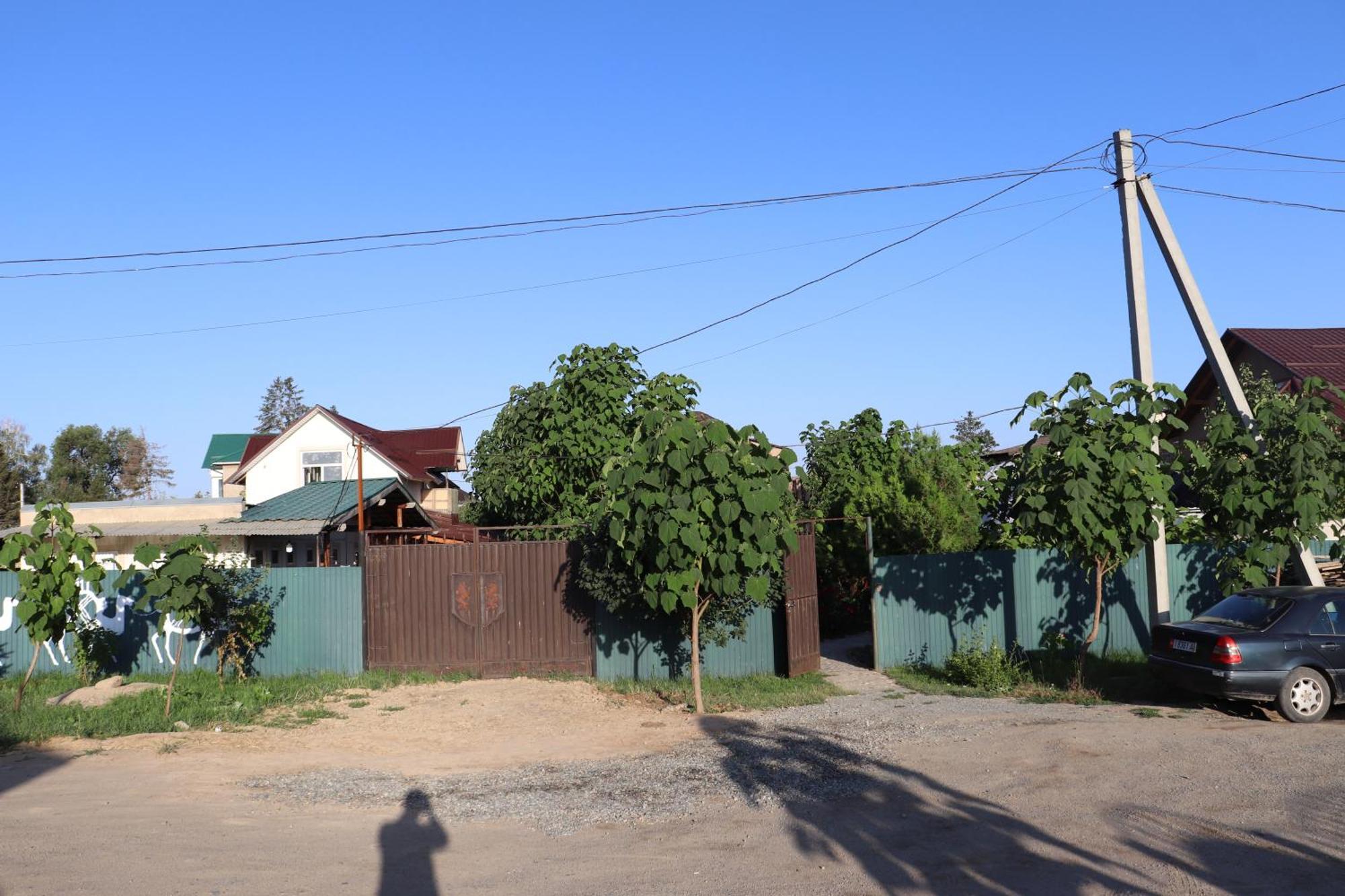 Happy Nomads Yurts & Hostel Каракол Екстериор снимка